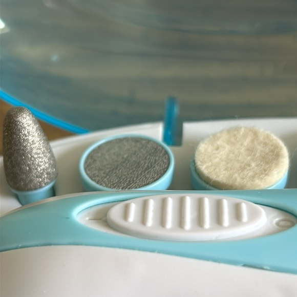 KISS Mani/Pedi Kit - Picture 6 of 7